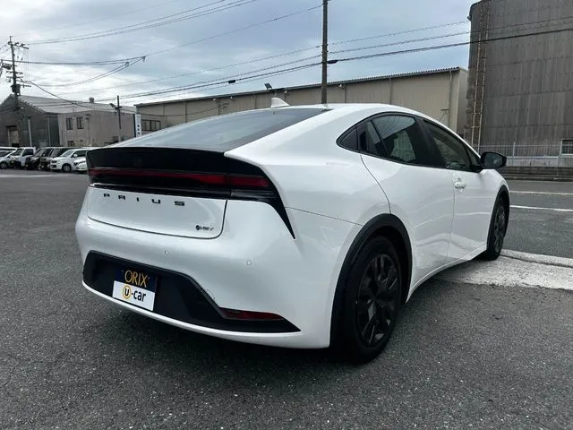 プリウス（トヨタ）の車両写真
