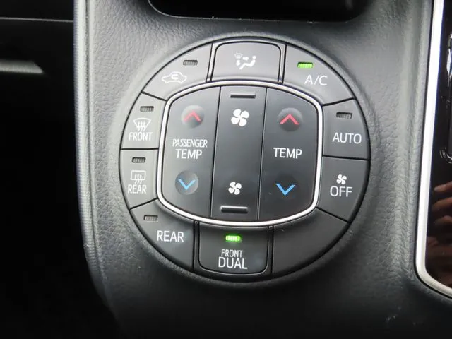 ノア（トヨタ）の車両写真