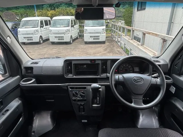 ハイゼットカーゴ（ダイハツ）の車両写真