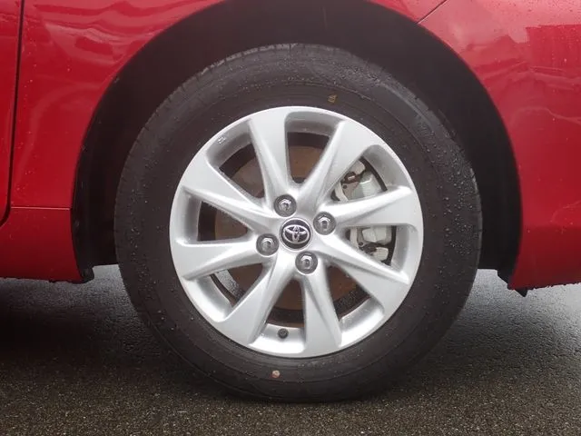 アクア(トヨタ)の車両写真