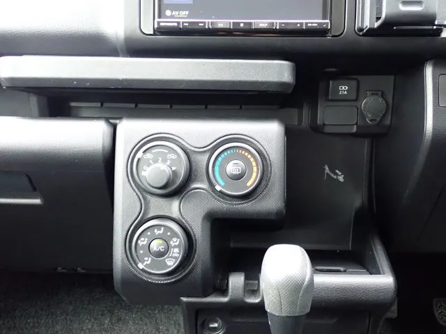 プロボックスバン 2WD(トヨタ)の車両写真