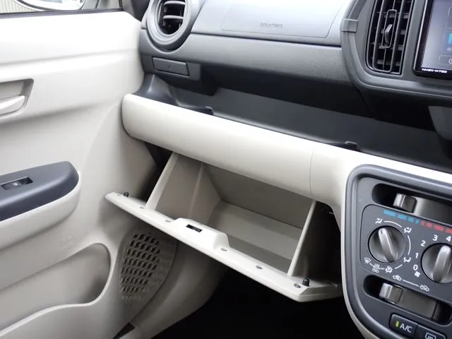 ブーン(ダイハツ)の車両写真