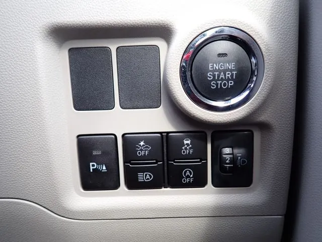 ブーン(ダイハツ)の車両写真