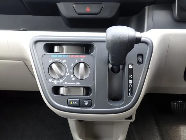 ブーン(ダイハツ)の車両写真