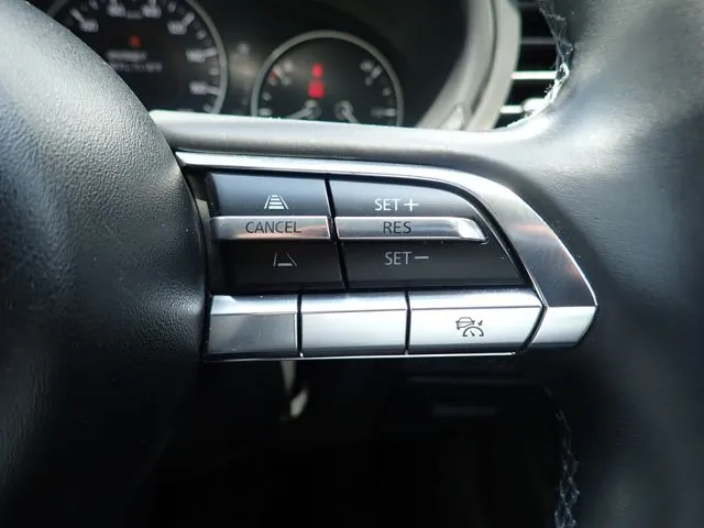 MAZDA3 セダン(マツダ)の車両写真