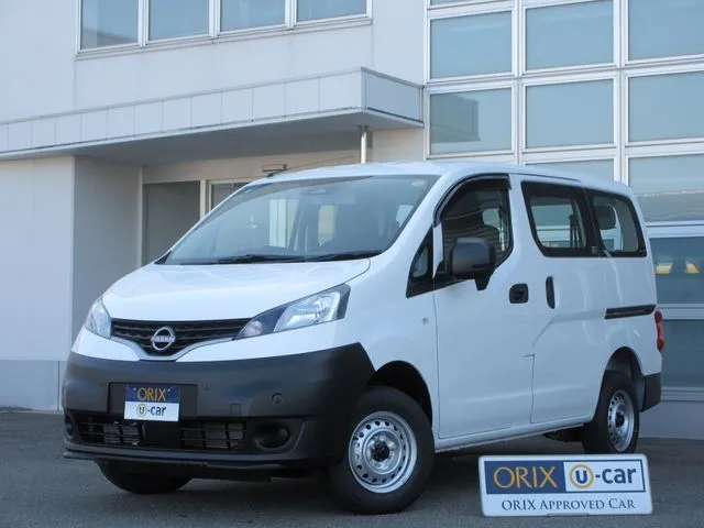 ニッサン NV200バネットバン 4WD