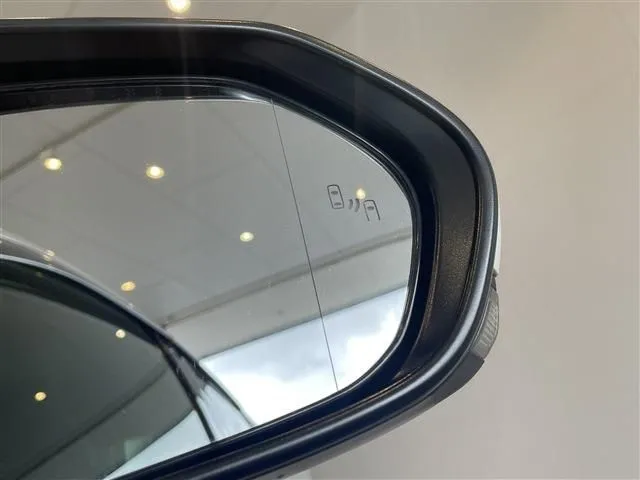 カムリ ハイブリッド(トヨタ)の車両写真