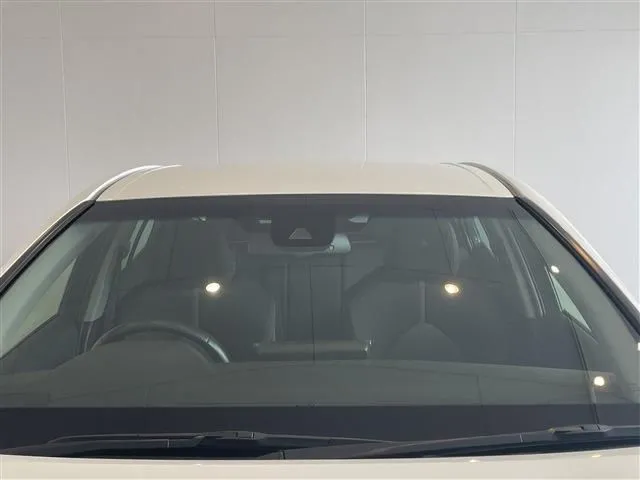 カムリ ハイブリッド(トヨタ)の車両写真