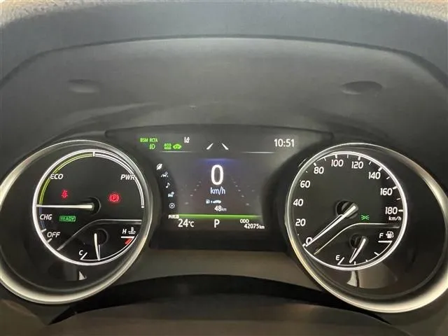 カムリ ハイブリッド(トヨタ)の車両写真