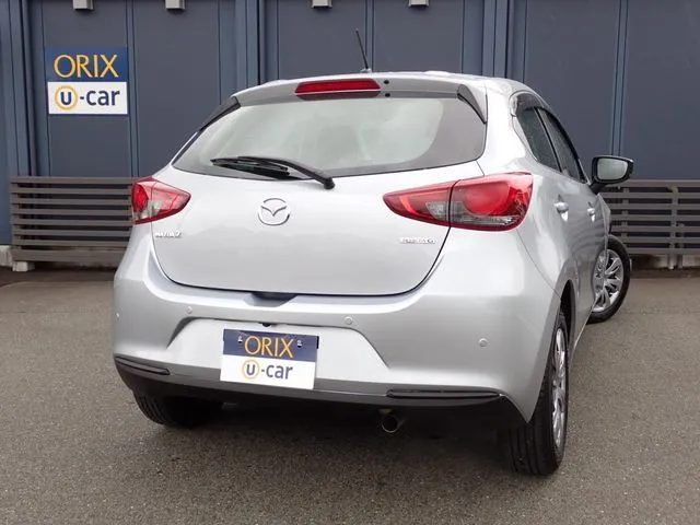 マツダ MAZDA2
