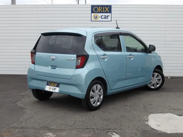ミラ　イース（ダイハツ）の車両写真