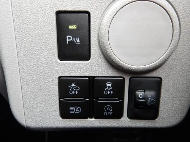 ミラ　イース（ダイハツ）の車両写真