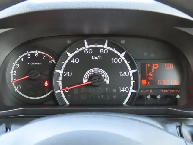 ムーヴ（ダイハツ）の車両写真