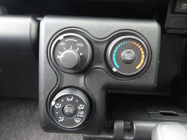 ファミリアバン 2WD(マツダ)の車両写真