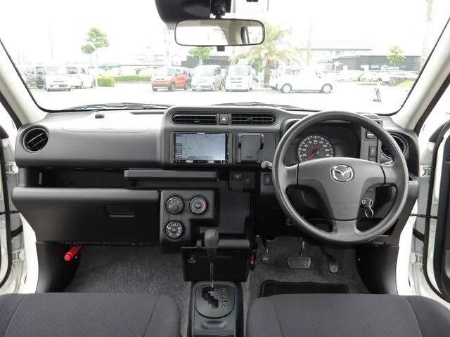 ファミリアバン 2WD(マツダ)の車両写真
