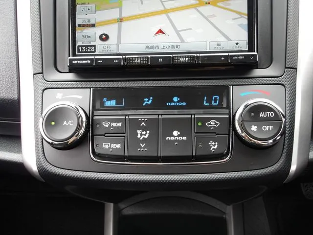 カローラフィールダー ハイブリッド(トヨタ)の車両写真