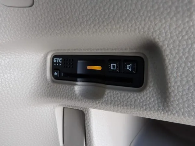 N BOX(ホンダ)の車両写真