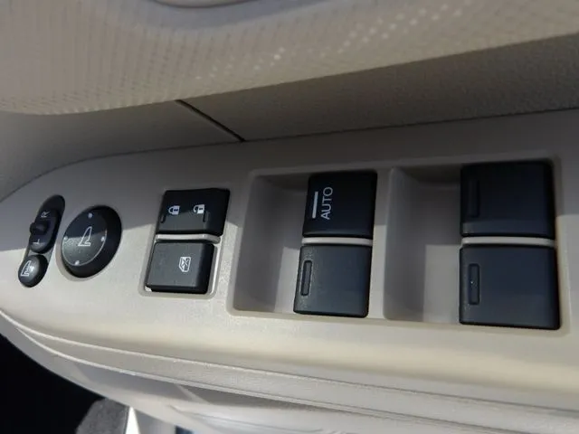 N BOX(ホンダ)の車両写真