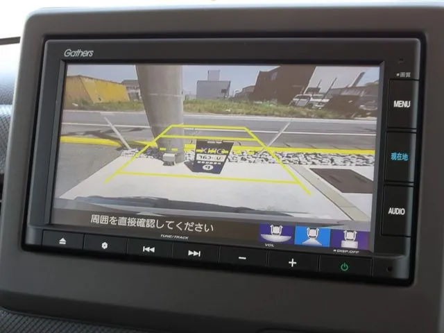 N BOX(ホンダ)の車両写真