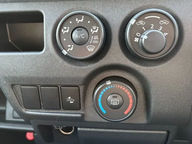 レジアスエースバン 1.25t 2WD(トヨタ)の車両写真