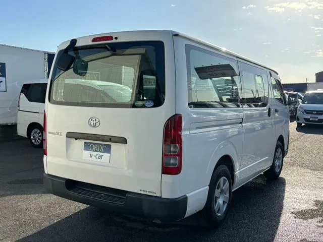レジアスエースバン 1.25t 2WD(トヨタ)の車両写真