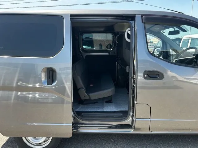 NV200バネットバン(ニッサン)の車両写真
