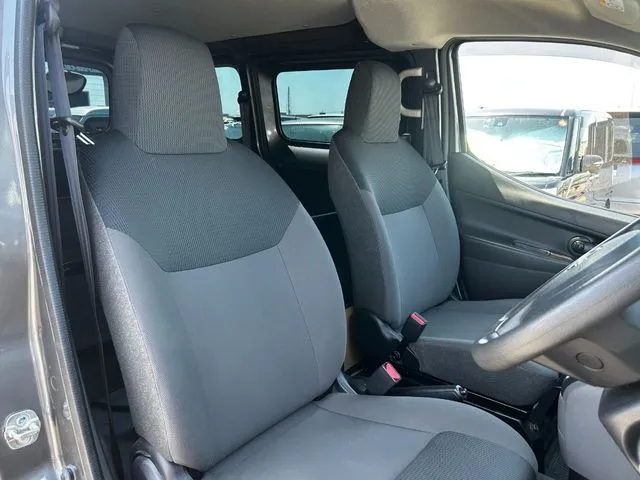 NV200バネットバン(ニッサン)の車両写真