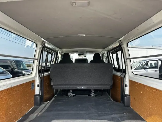 ハイエースバン 1.15t 2WD(トヨタ)の車両写真