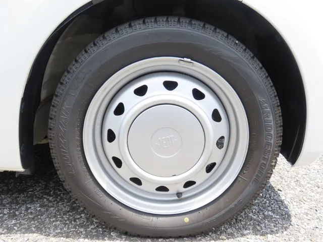 N BOX(ホンダ)の車両写真