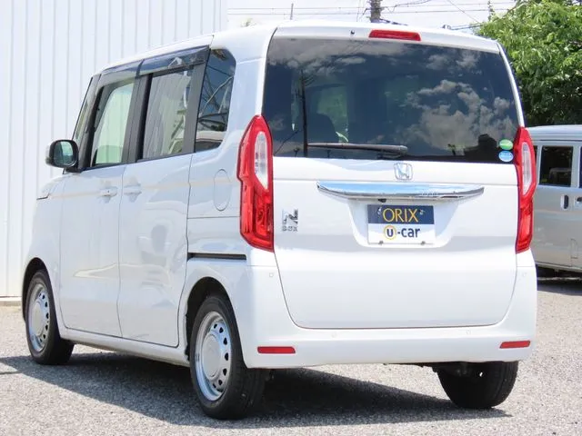 N BOX(ホンダ)の車両写真