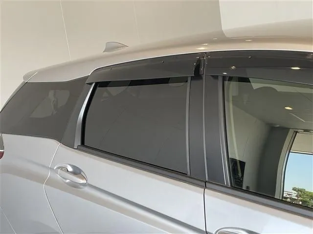 シャトル ハイブリッド(ホンダ)の車両写真
