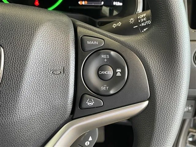 シャトル ハイブリッド(ホンダ)の車両写真
