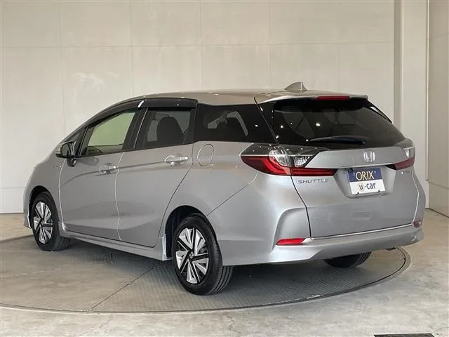 シャトル ハイブリッド(ホンダ)の車両写真