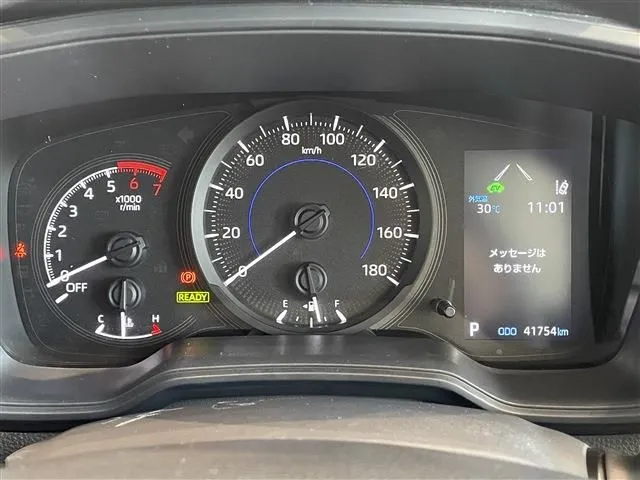 カローラ ツーリング ハイブリッド(トヨタ)の車両写真