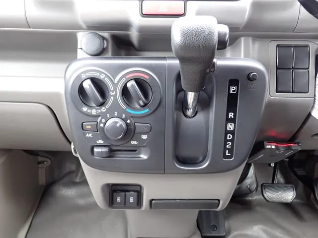 エブリイバン(スズキ)の車両写真