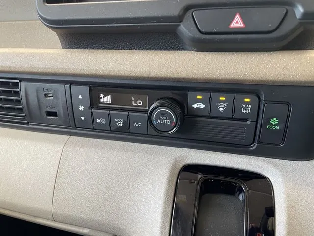 ホンダ　Ｎ　ＢＯＸ