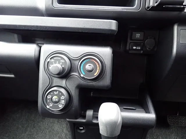 プロボックスバン 4WD(トヨタ)の車両写真