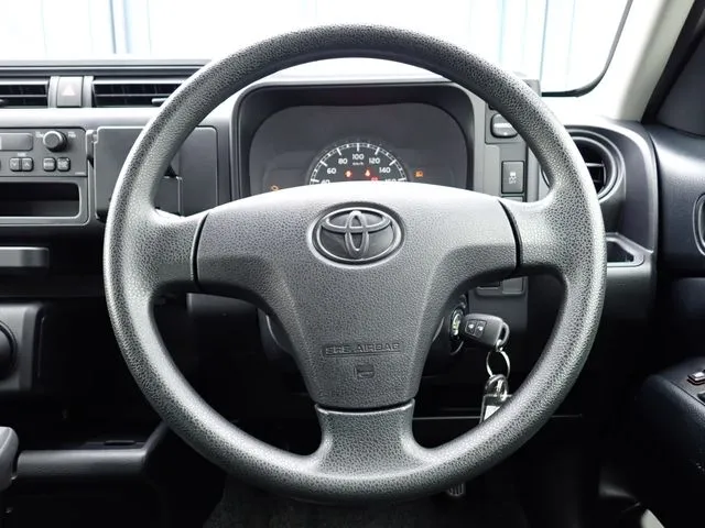 プロボックスバン 4WD(トヨタ)の車両写真