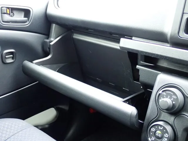 プロボックスバン 4WD(トヨタ)の車両写真