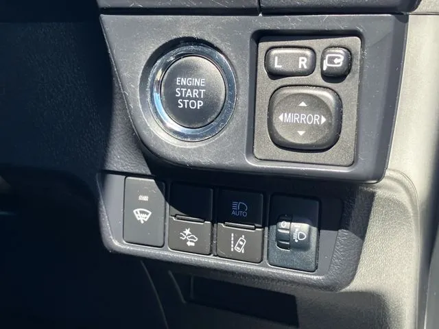 トヨタ カローラフィールダー 4WD