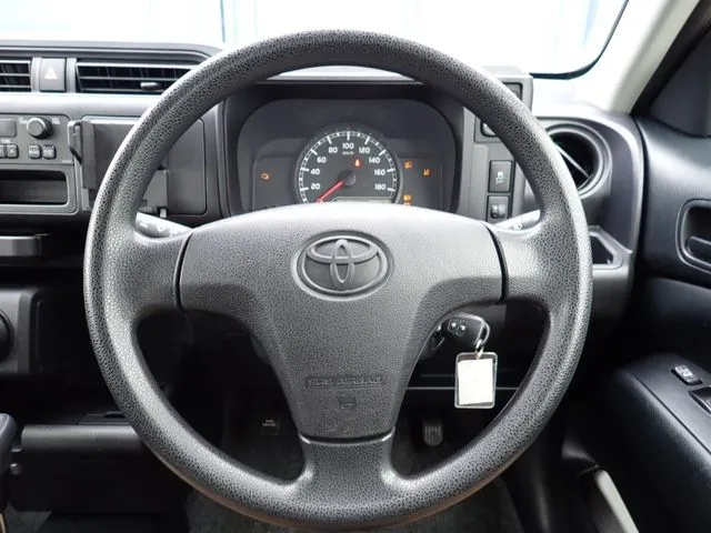 プロボックスバン 2WD(トヨタ)の車両写真