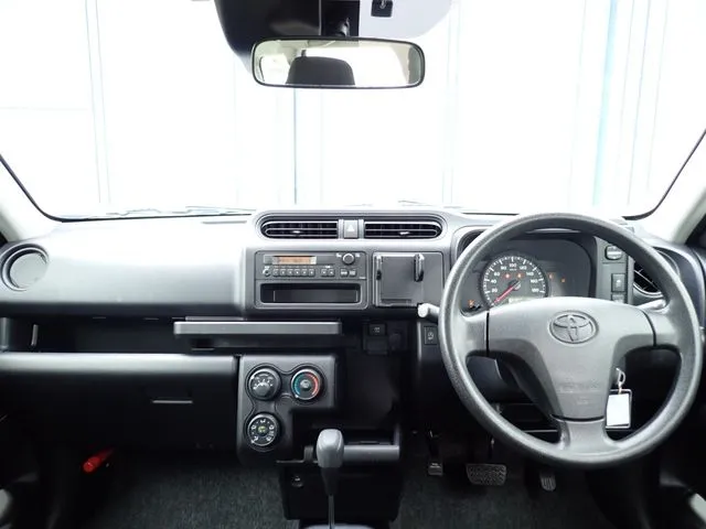 プロボックスバン 2WD(トヨタ)の車両写真
