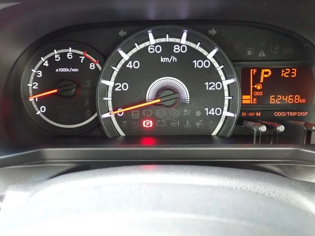 ムーヴ（ダイハツ）の車両写真