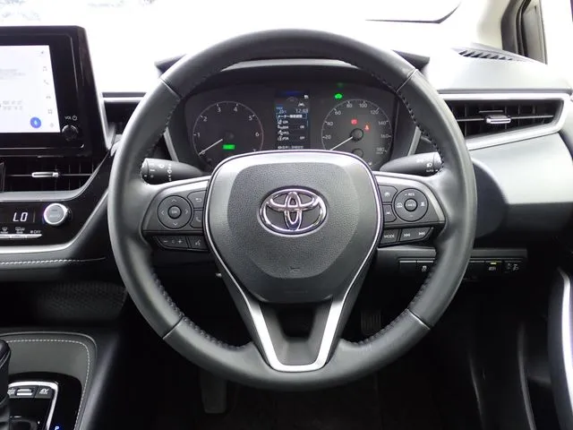 カローラ　ツーリング　ハイブリッド（トヨタ）の車両写真
