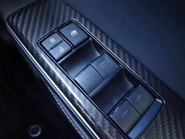 トヨタ クラウン セダン ハイブリッド