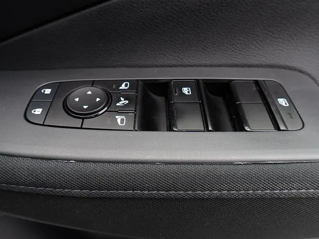 ノート(ニッサン)の車両写真