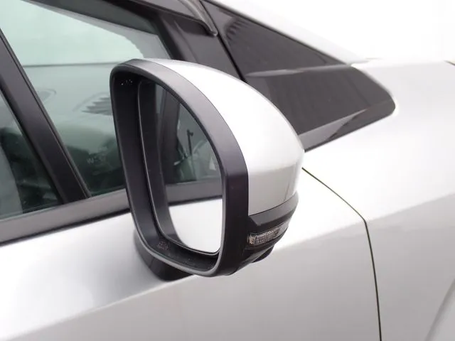 ノート(ニッサン)の車両写真