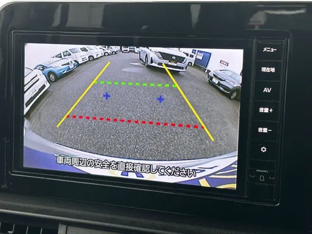 セレナ（ニッサン）の車両写真