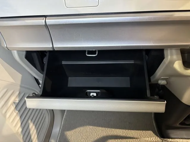 スペーシア（スズキ）の車両写真