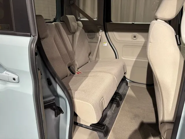 スペーシア（スズキ）の車両写真
